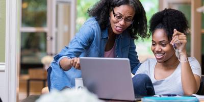 Mom helps daughter research college loans